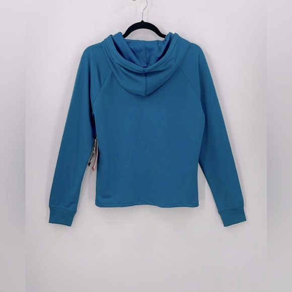 FILA Hand Stand Pullover - Picture 4 of 4